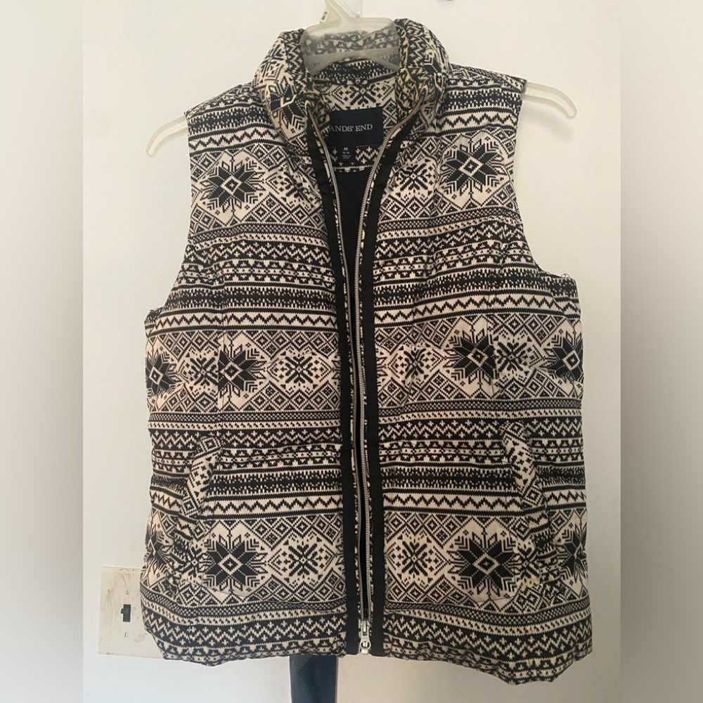Beautiful  down insulated Land’s End Puffer Vest.